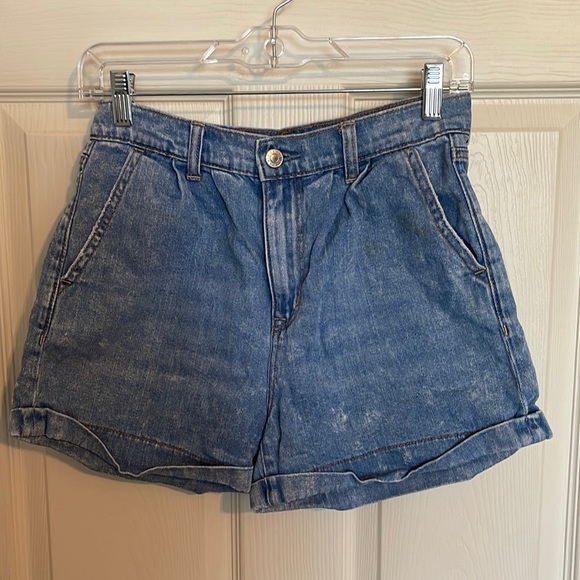 American Eagle Outfitters Pants - American Eagle Mom Shorts. Size 4.